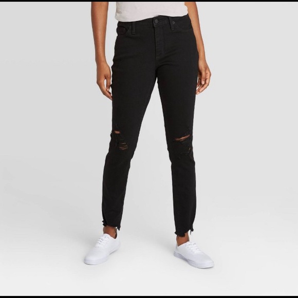 Universal Thread Denim - HP 🤍 Black distressed skinny jeans